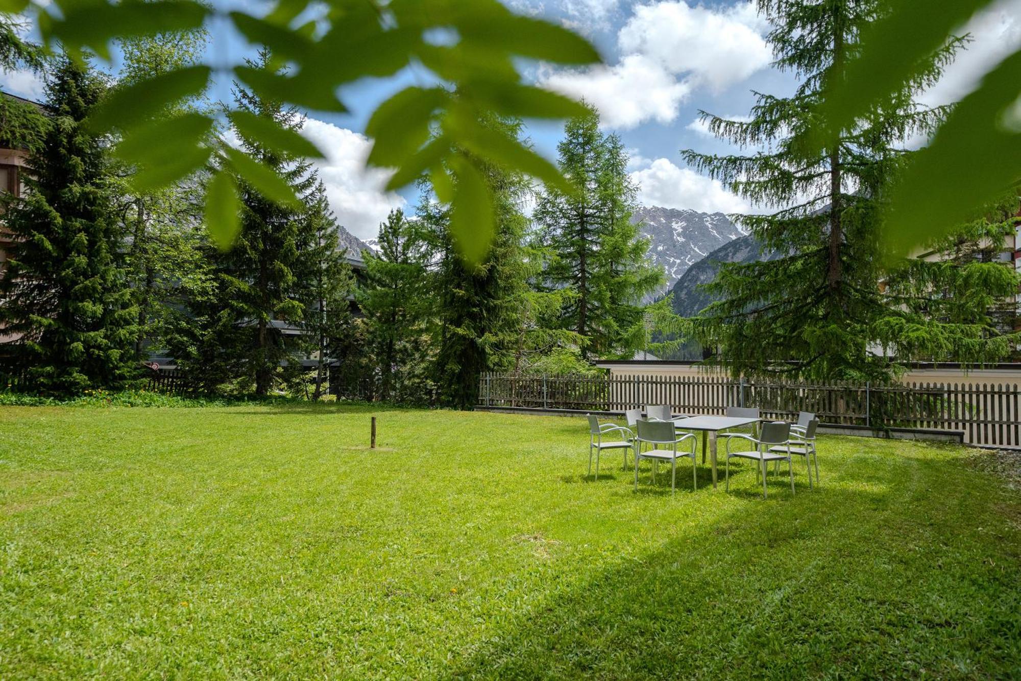 Haus Padrun 10 By Arosa Vacations Apartment Exterior photo